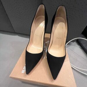 Christian Louboutin size 8.5 so Kate black suede pumps